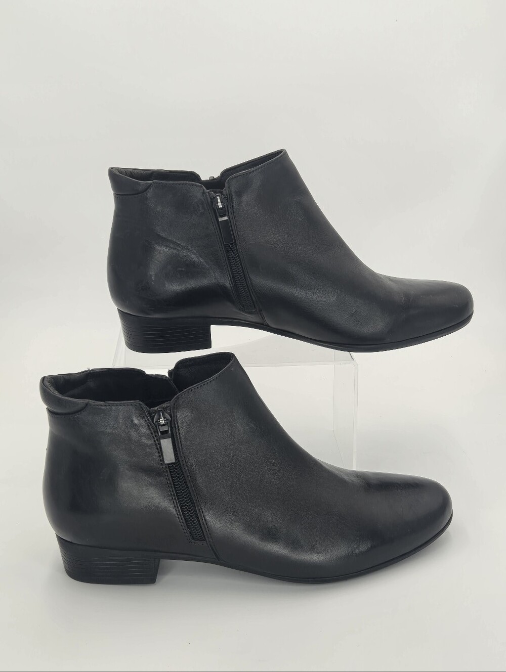 Trotters Major Black Leather Side-Zip Women's Ankle Booties Size 10.5 10 1/2 - Picture 2 of 11